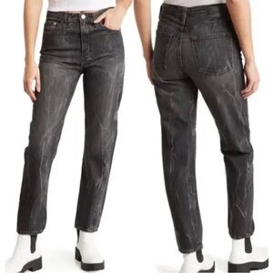 NWT AG Adriano Goldschmied Phoebe
Vintage High Waist Tapered Leg Jeans. Size 26